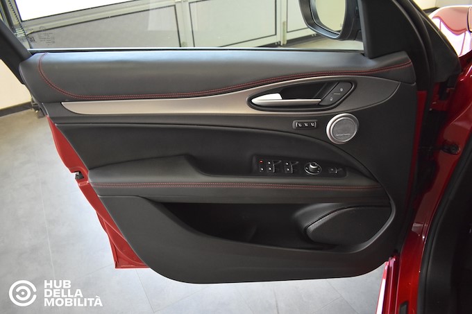 ALFA ROMEO Stelvio 2.2 Turbodiesel 210 CV AT8 Q4 Tributo Italiano